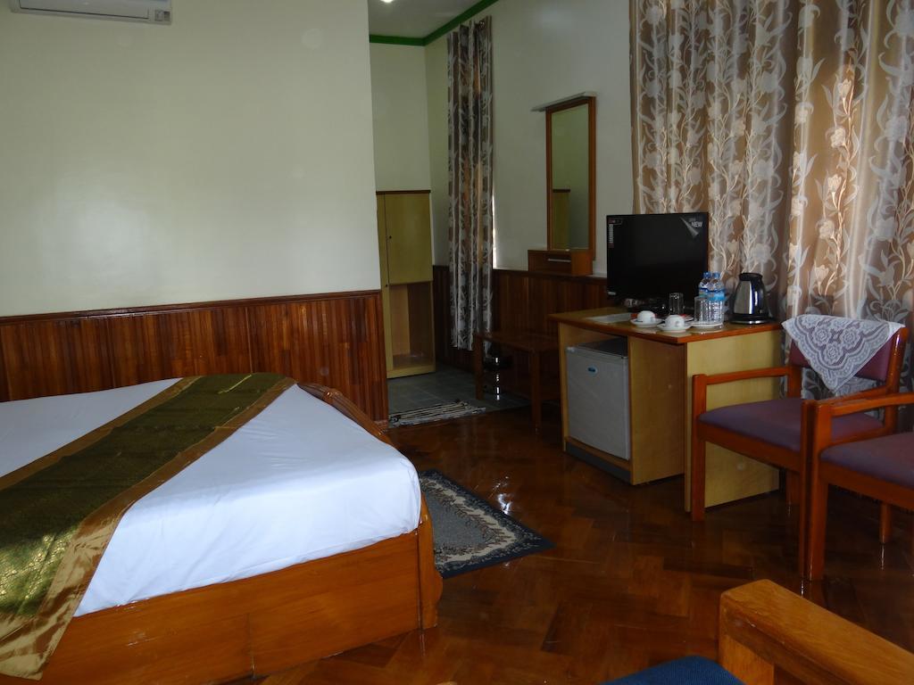 Nawarat Hotel Mrauk-oo Kamer foto